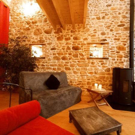 La Grange de Marie à St Angel - Magnifique Grange Rénovée en loft pour 1 à 6 pers Saint-Angel (Allier) Exterior foto