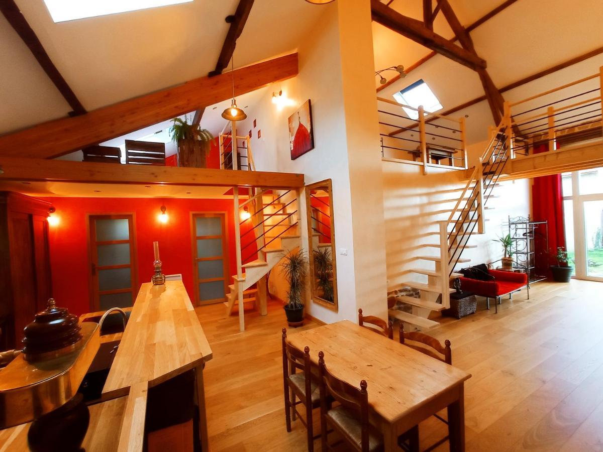 La Grange de Marie à St Angel - Magnifique Grange Rénovée en loft pour 1 à 6 pers Saint-Angel (Allier) Exterior foto